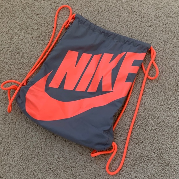 nike bags orange